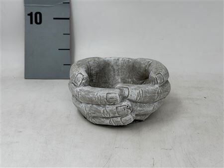 Planter Hands Cement 13x13x7h Grey